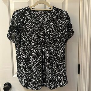 Short sleeve maternity blouse